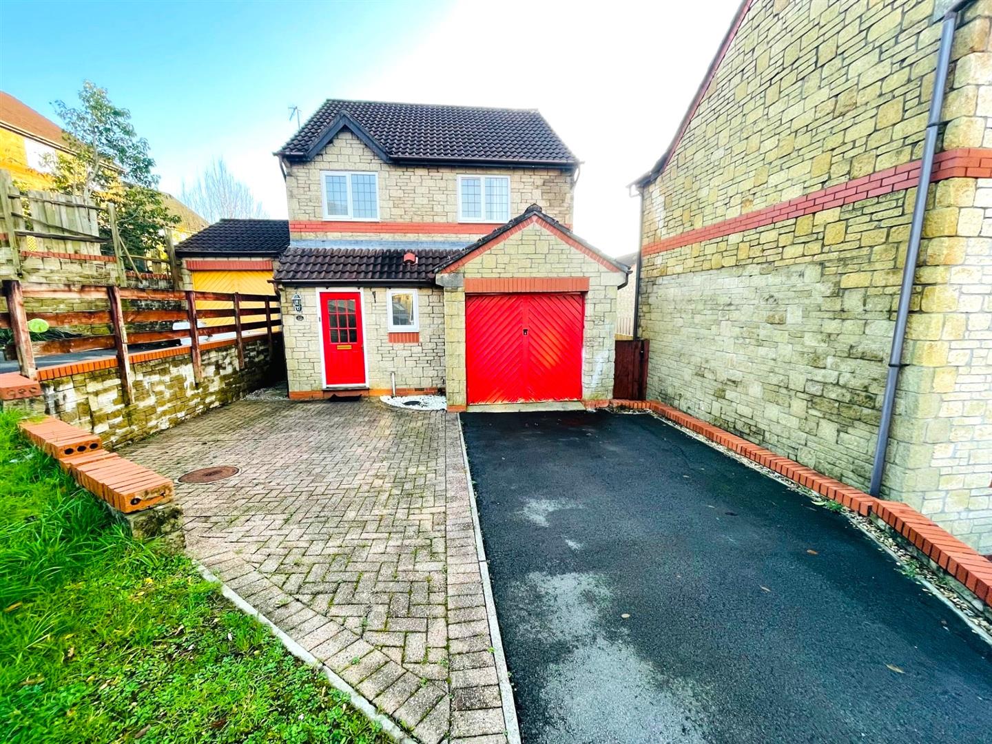 Nant Glas, Tircoed Forest Village, Penllergaer, Swansea, SA4 9SW